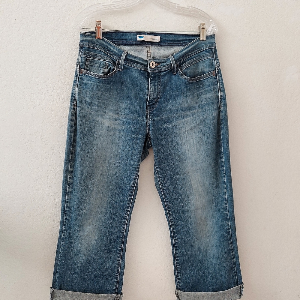 Levi's
